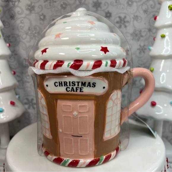 Hearth & Gnome Christmas Cafe Gingerbread Coffee Mug w/ Whipped Cream Mug Topper - Picture 9 of 12